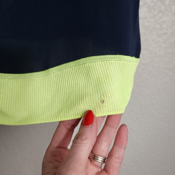 THEORY Lewie Silk tank top in Navy / chartreuse size Small - Picture 4 of 12